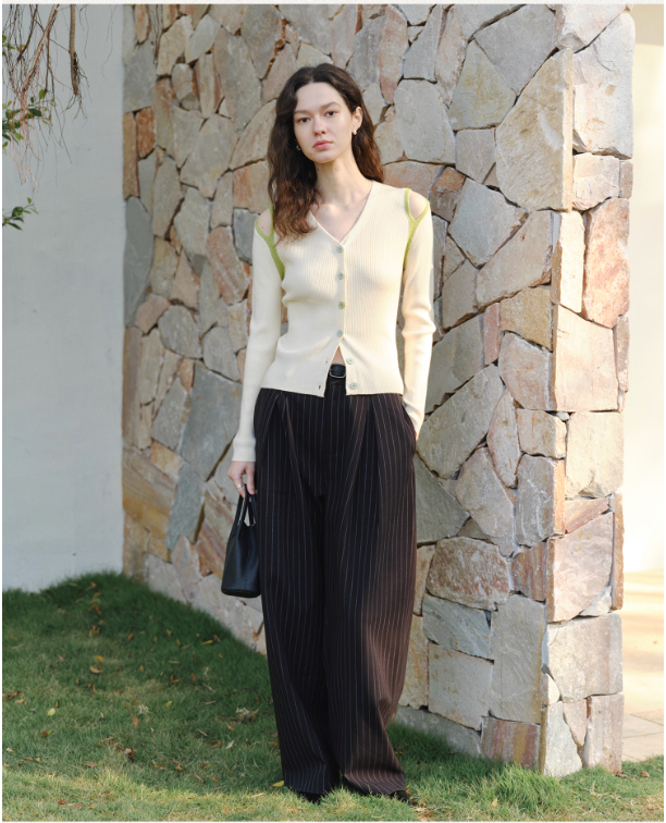 Shoulder Frame Knit - blue & apricot